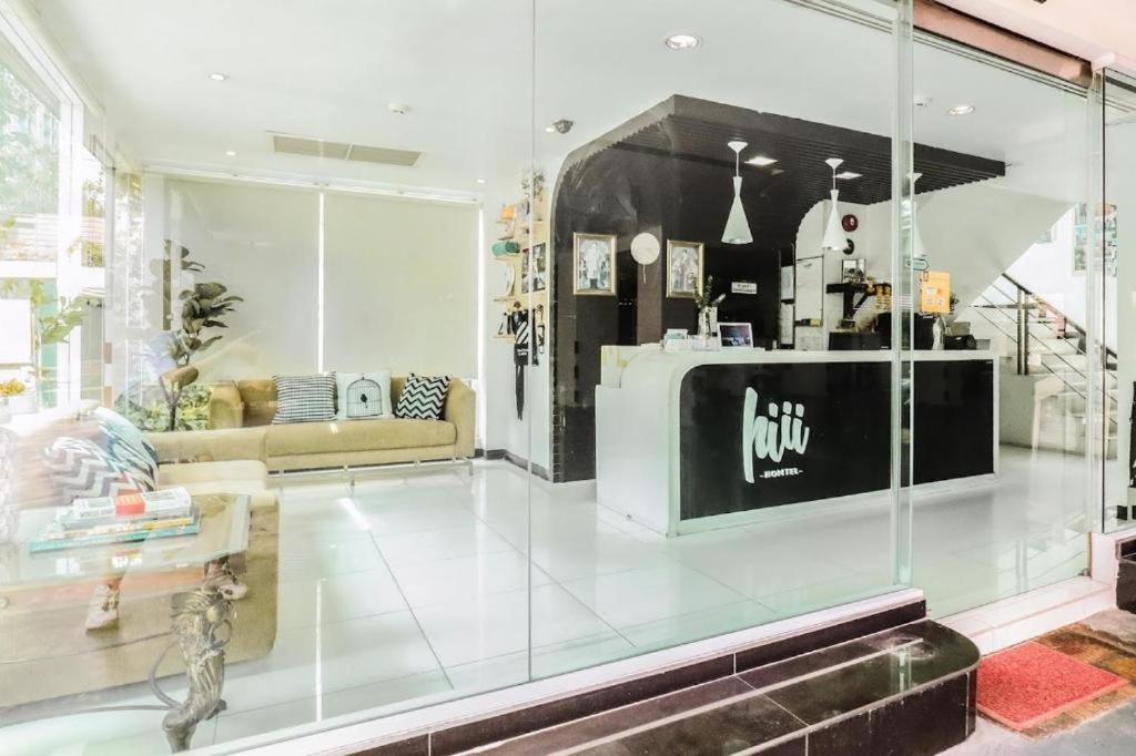 Go Inn Thonglor 23 โกอินน์ ทองหล่อ 23 X Bangkok Kültér fotó