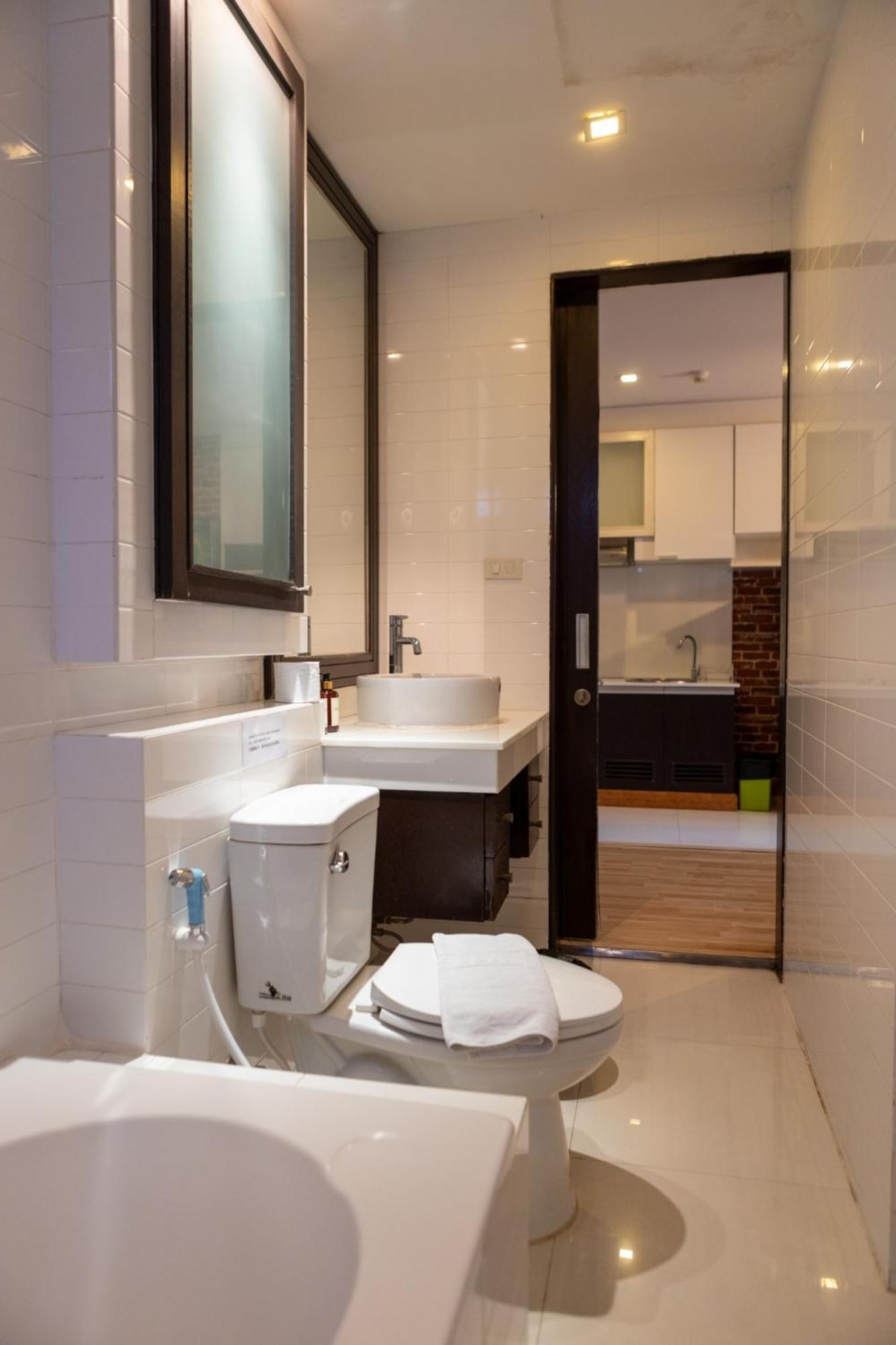 Go Inn Thonglor 23 โกอินน์ ทองหล่อ 23 X Bangkok Kültér fotó
